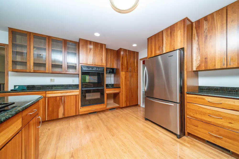 34150 Hunters Row Farmington Hills, MI 48331