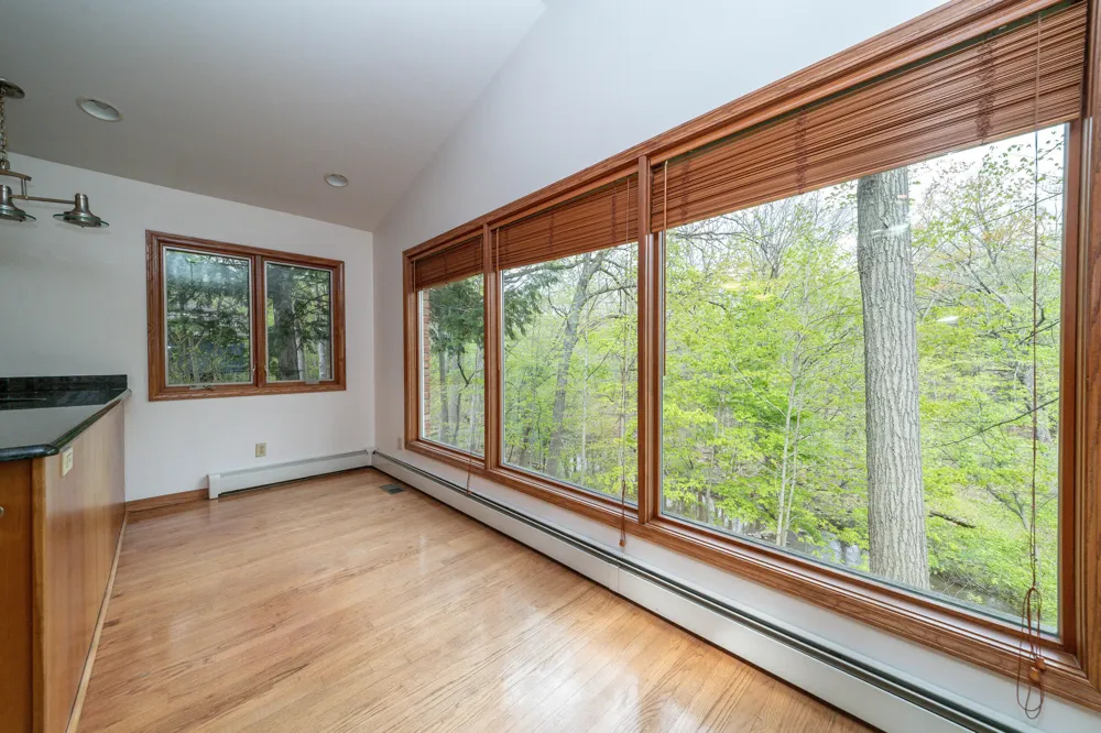 34150 Hunters Row Farmington Hills, MI 48331
