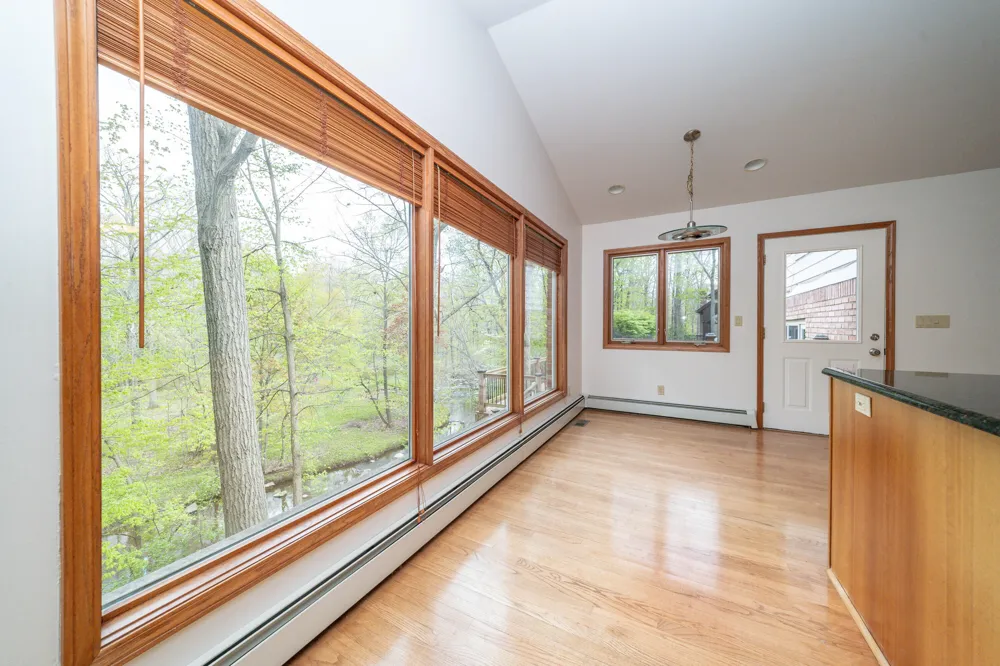34150 Hunters Row Farmington Hills, MI 48331