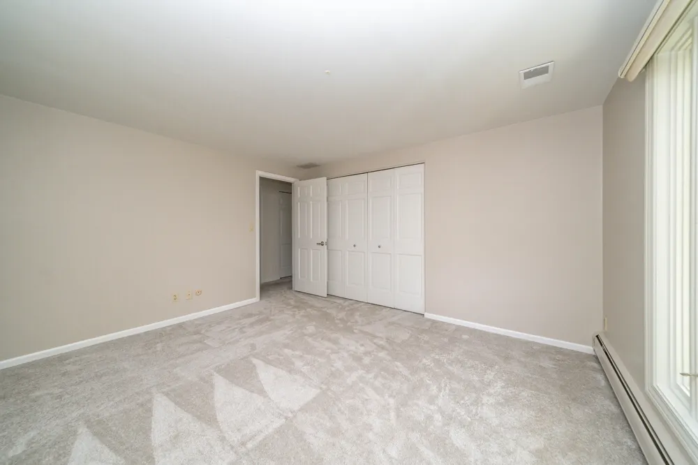 34150 Hunters Row Farmington Hills, MI 48331