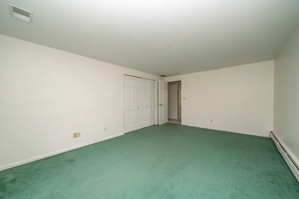 34150 Hunters Row Farmington Hills, MI 48331