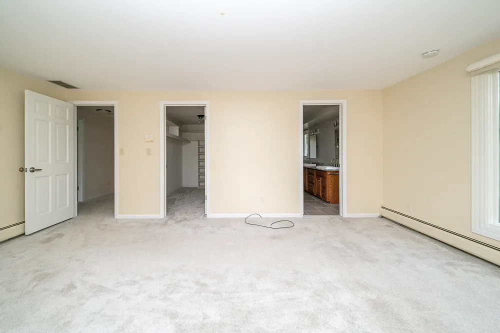 34150 Hunters Row Farmington Hills, MI 48331