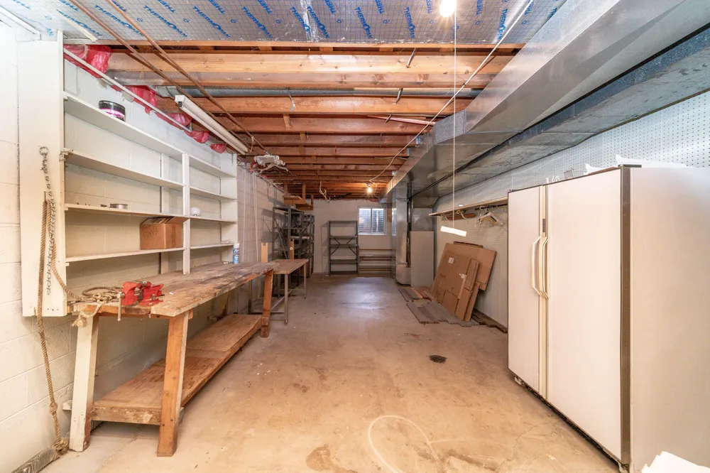34150 Hunters Row Farmington Hills, MI 48331