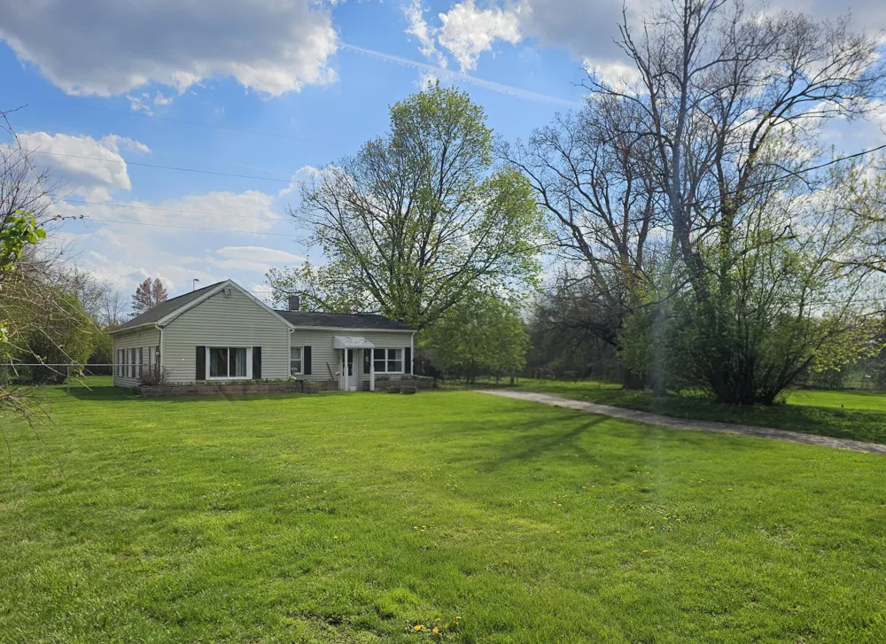 583 Shirley Drive Blackman Charter Township, MI 49202