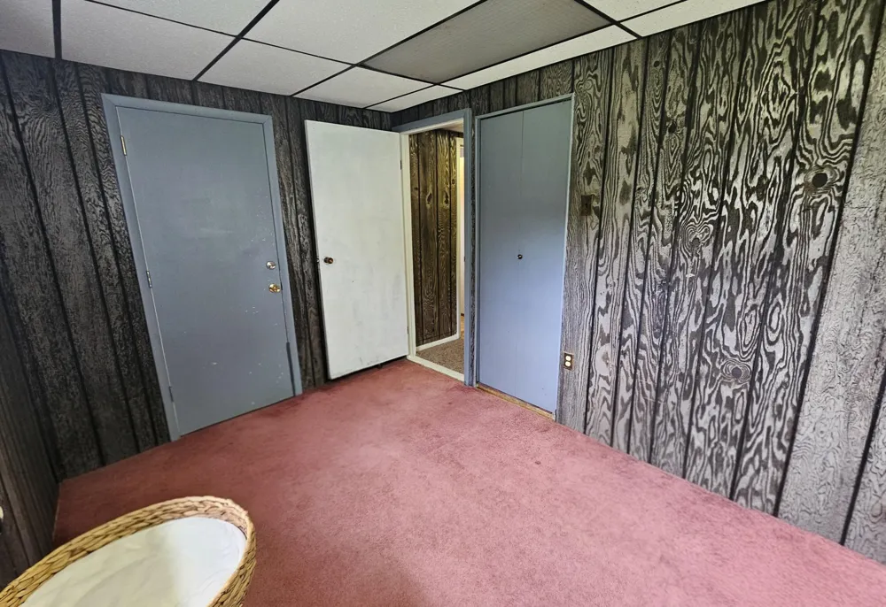 583 Shirley Drive Blackman Charter Township, MI 49202