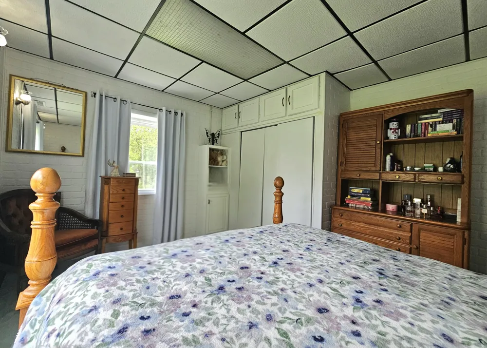 583 Shirley Drive Blackman Charter Township, MI 49202