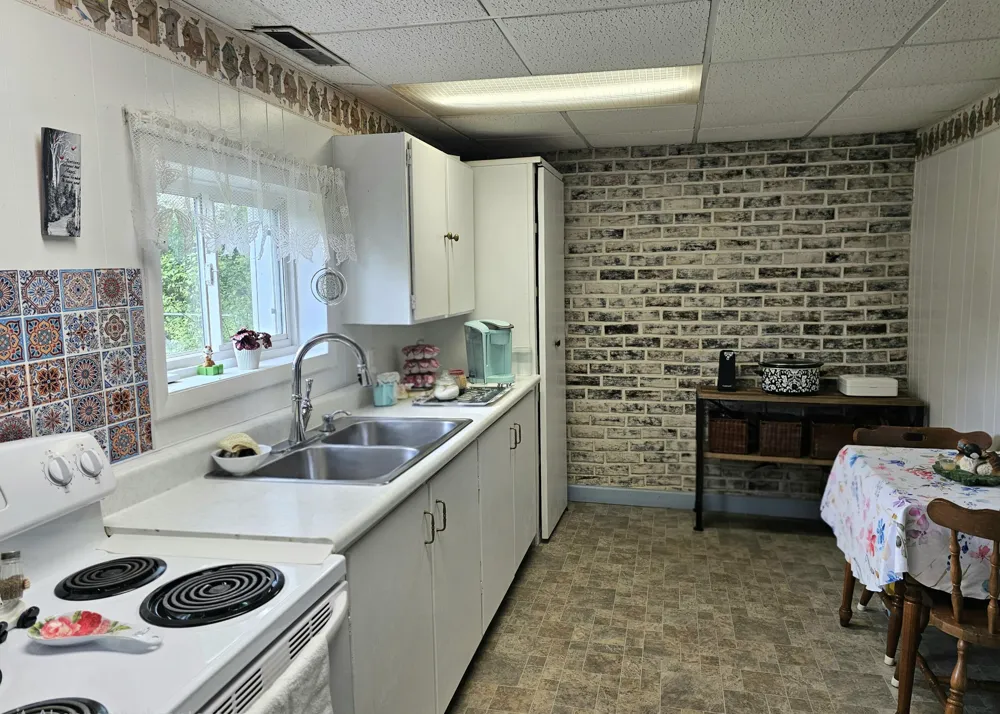 583 Shirley Drive Blackman Charter Township, MI 49202