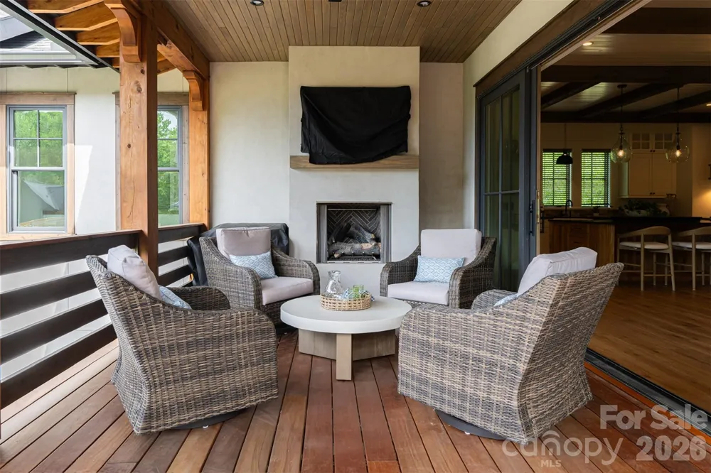 25 Rantis Lane Black Mountain, NC 28711