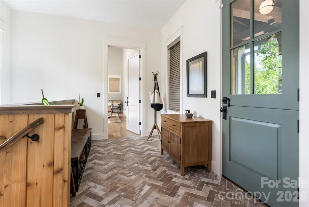 25 Rantis Lane Black Mountain, NC 28711