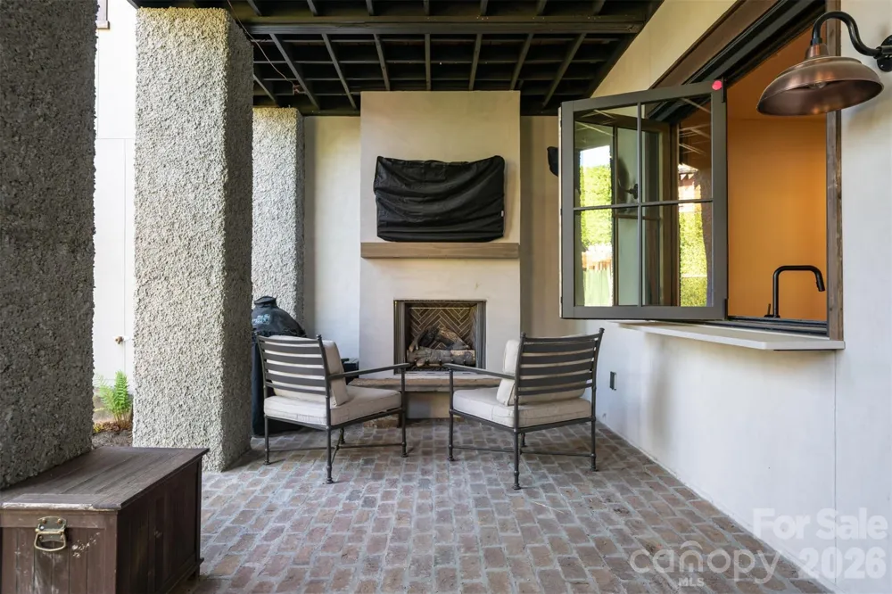 25 Rantis Lane Black Mountain, NC 28711