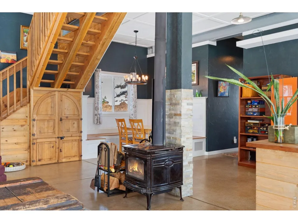 1154 Redstone Drive Bellvue, CO 80512