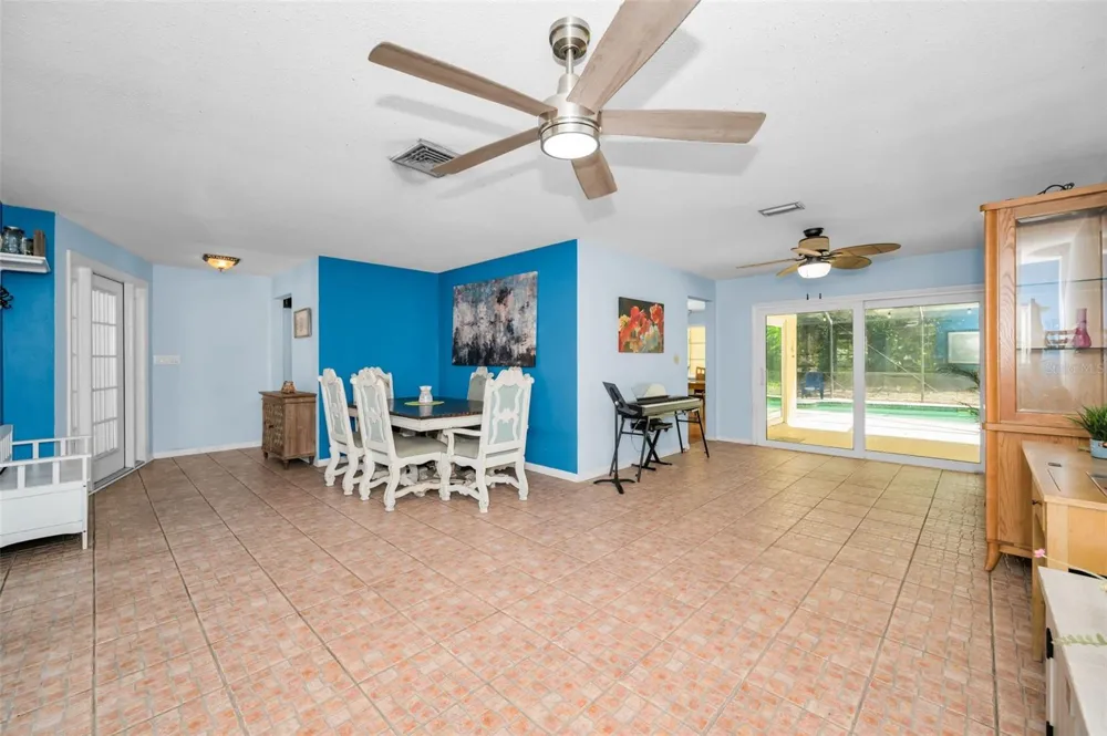 520 SANDY HOOK ROAD Palm Harbor, FL 34683