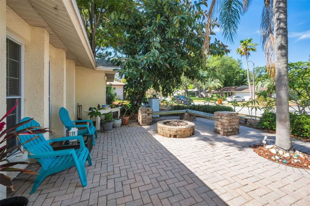 520 SANDY HOOK ROAD Palm Harbor, FL 34683