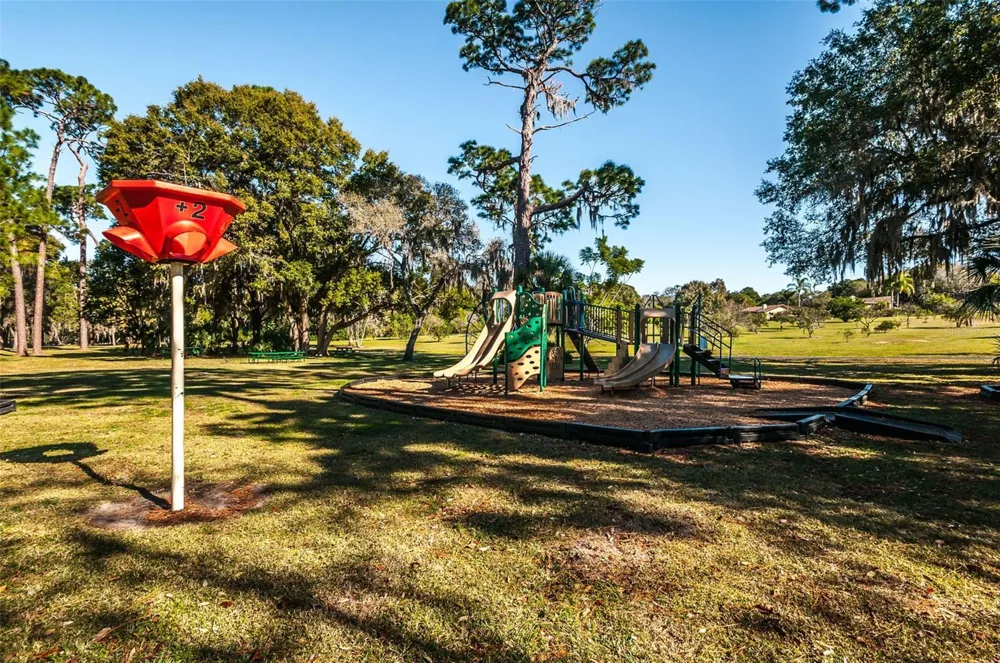 520 SANDY HOOK ROAD Palm Harbor, FL 34683