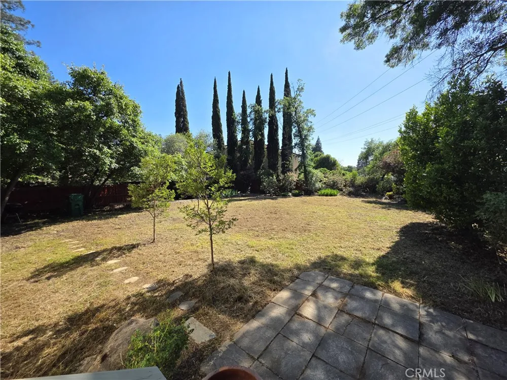 11 Alameda Park Chico, CA 95928