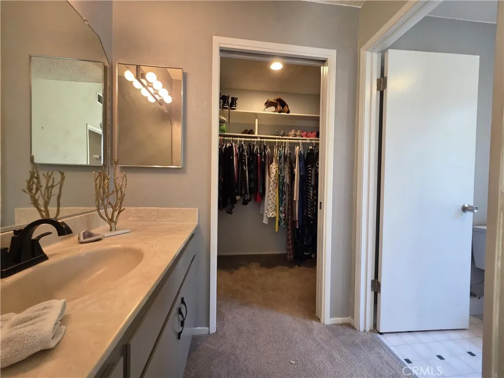 11 Alameda Park Chico, CA 95928