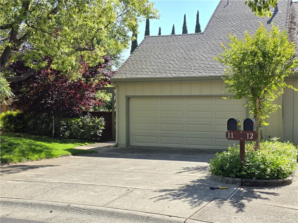 11 Alameda Park Chico, CA 95928