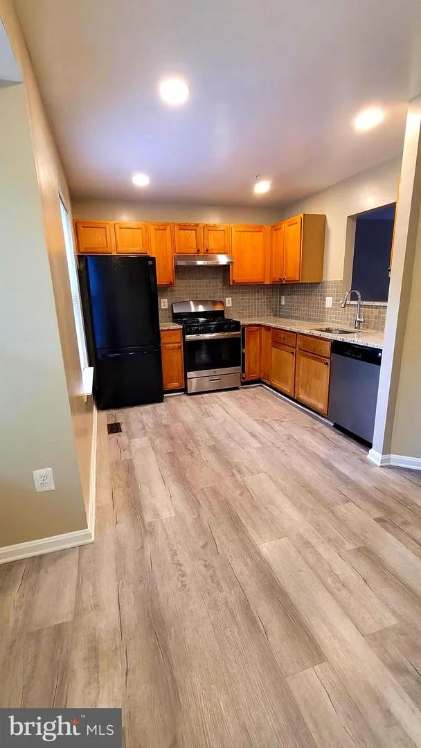 20541 GOLF COURSE DRIVE #306 Germantown, MD 20874
