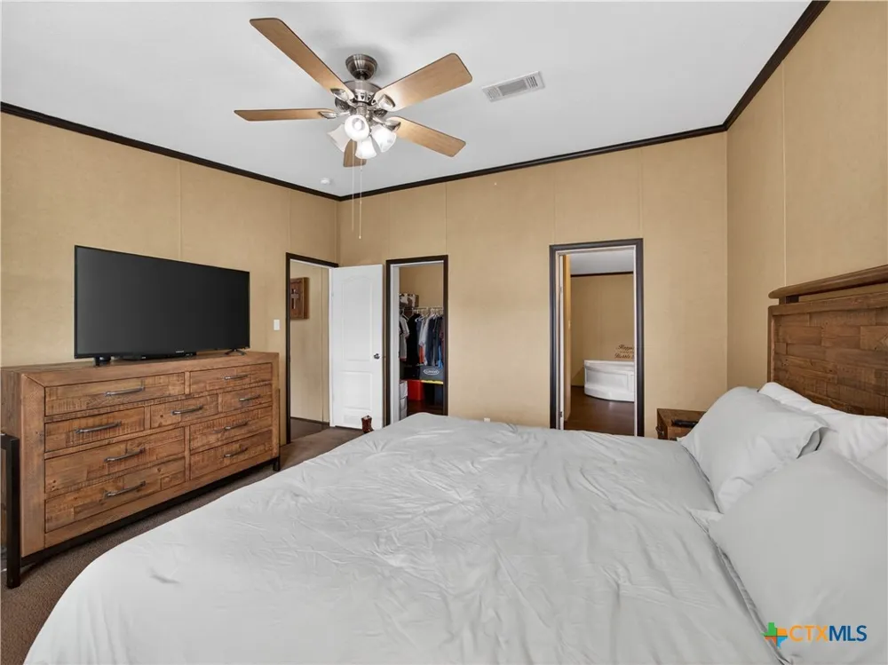 149 High Ridge Meadows Drive Gonzales, TX 78629