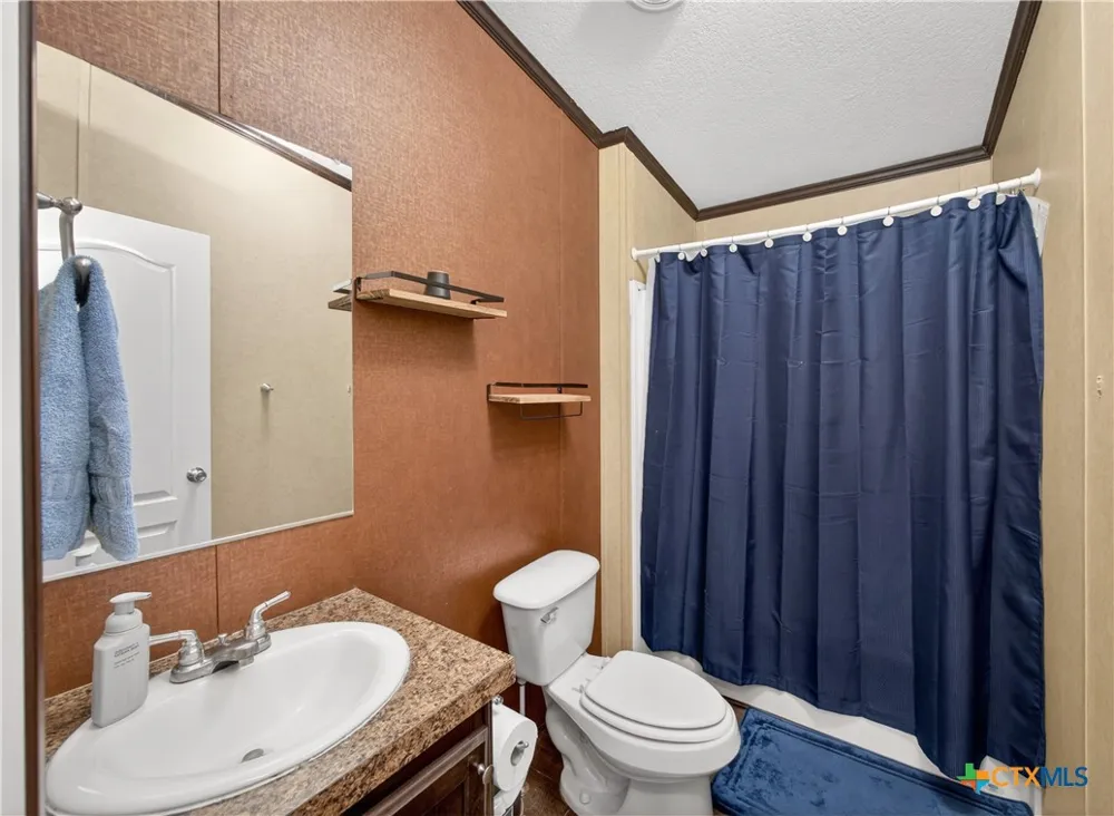 149 High Ridge Meadows Drive Gonzales, TX 78629