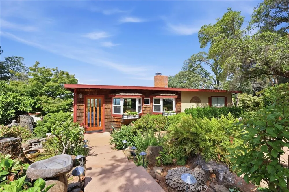 270 Riverview Oroville, CA 95966