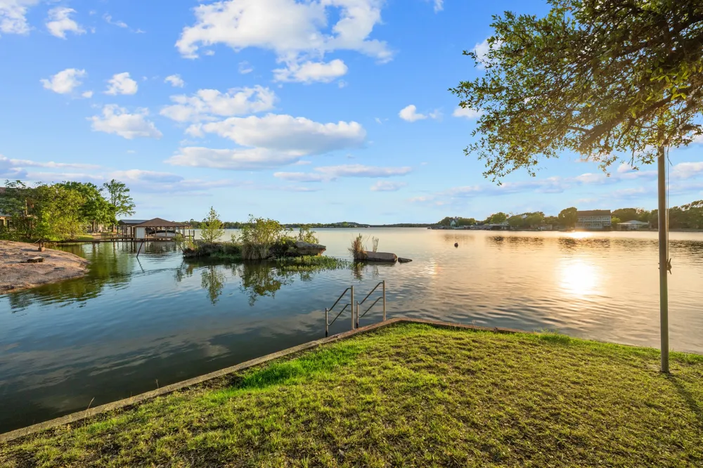 310 Castlehigh Drive Granite Shoals, TX 78654