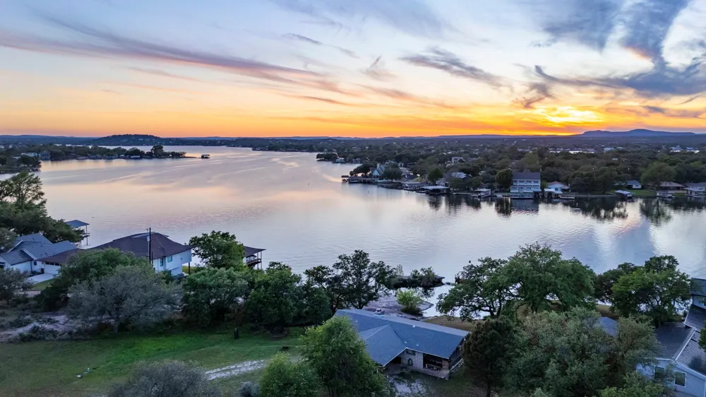 310 Castlehigh Drive Granite Shoals, TX 78654