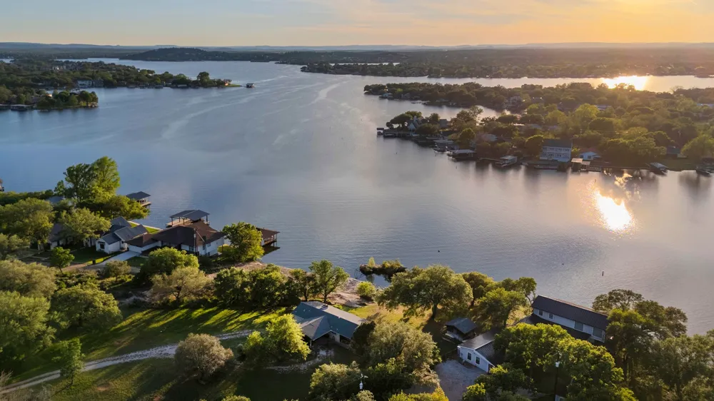 310 Castlehigh Drive Granite Shoals, TX 78654