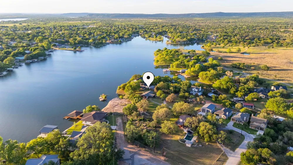 310 Castlehigh Drive Granite Shoals, TX 78654