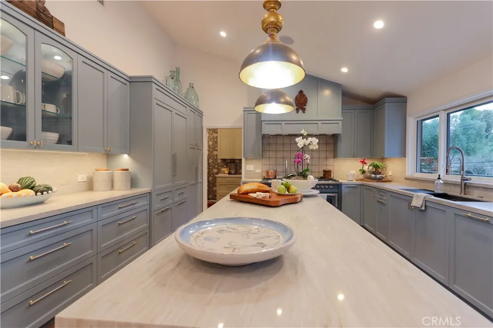 2533 Palos Verdes Drive North Rolling Hills Estates, CA 90274