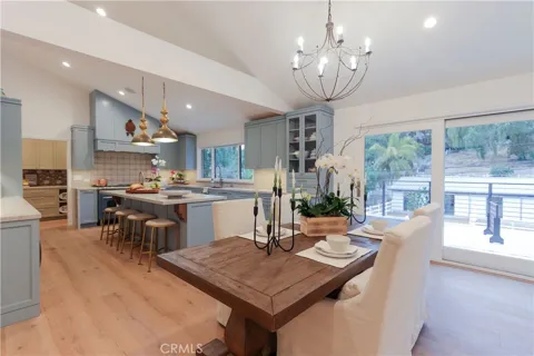 2533 Palos Verdes Drive North