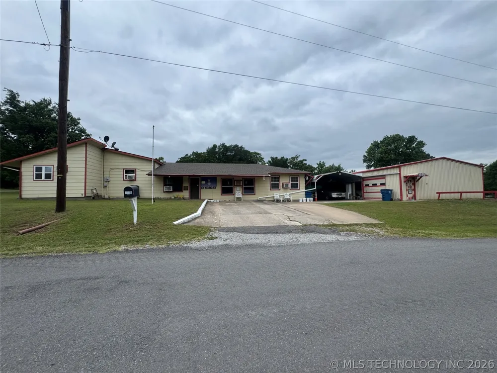 101 3rd Street Hartshorne, OK 74547