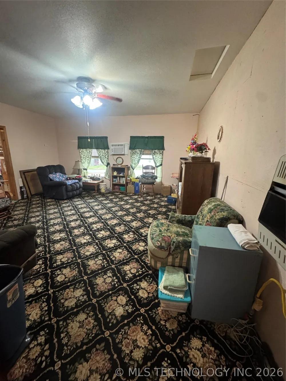 101 3rd Street Hartshorne, OK 74547