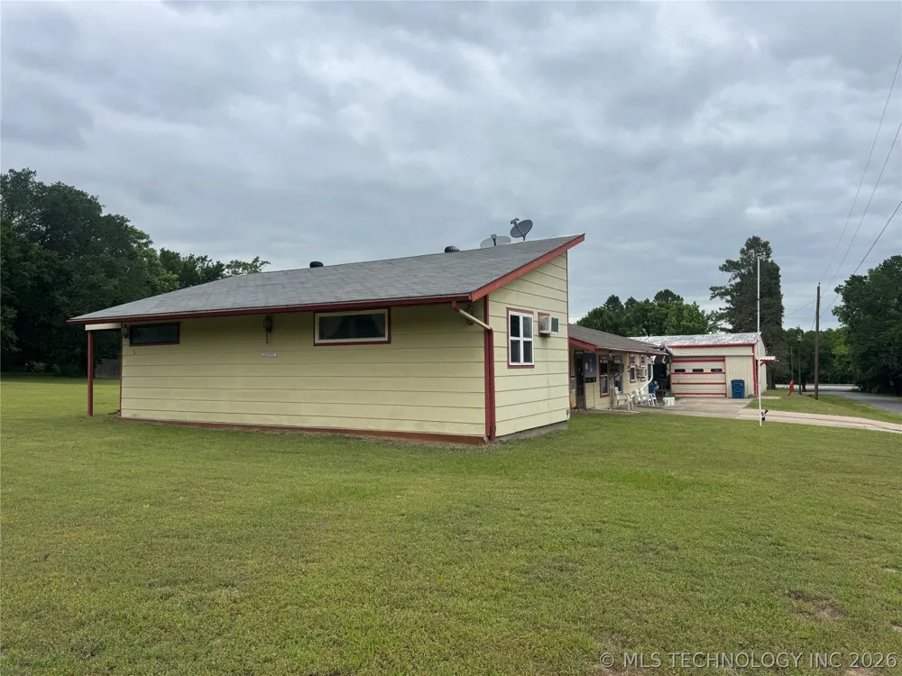 101 3rd Street Hartshorne, OK 74547