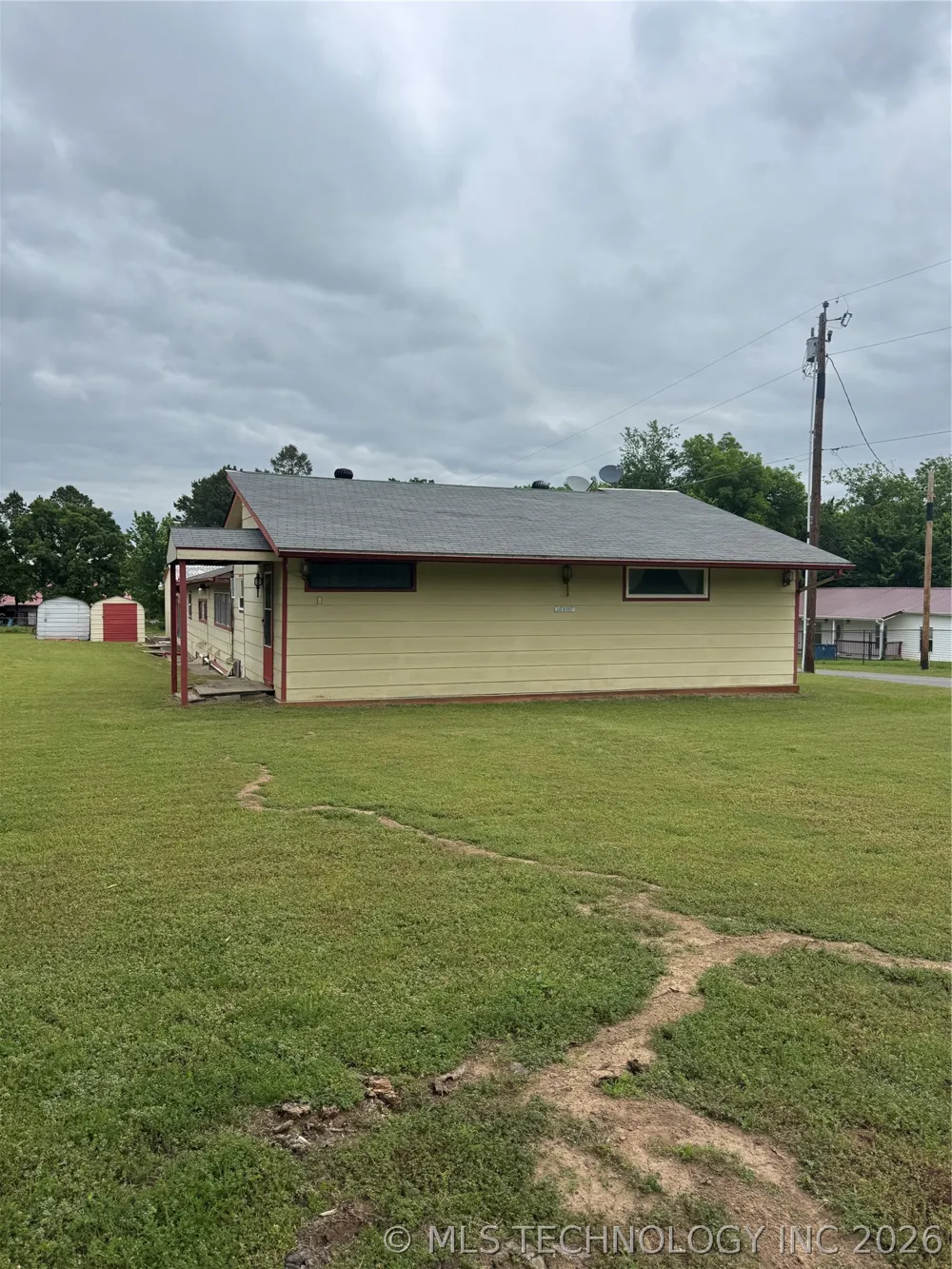 101 3rd Street Hartshorne, OK 74547