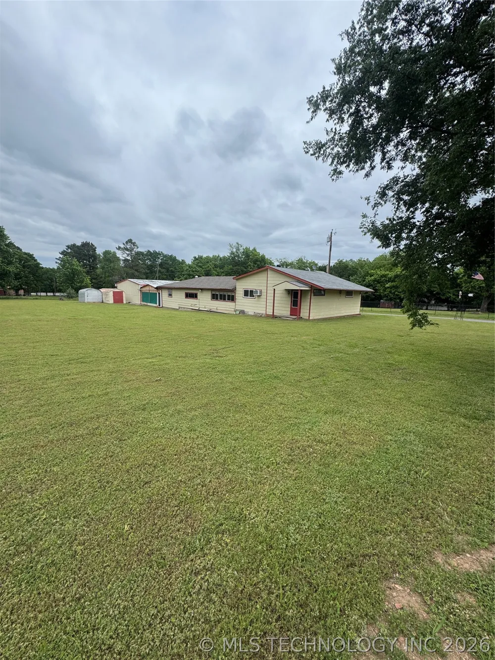 101 3rd Street Hartshorne, OK 74547