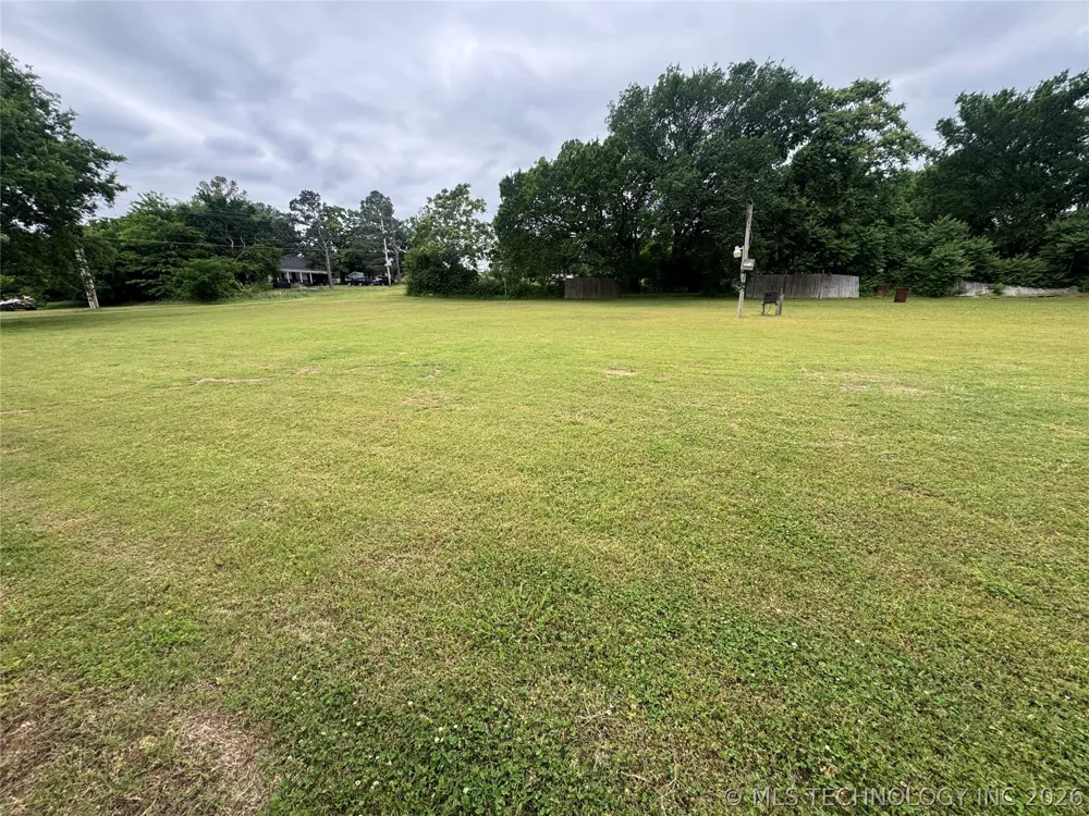 101 3rd Street Hartshorne, OK 74547