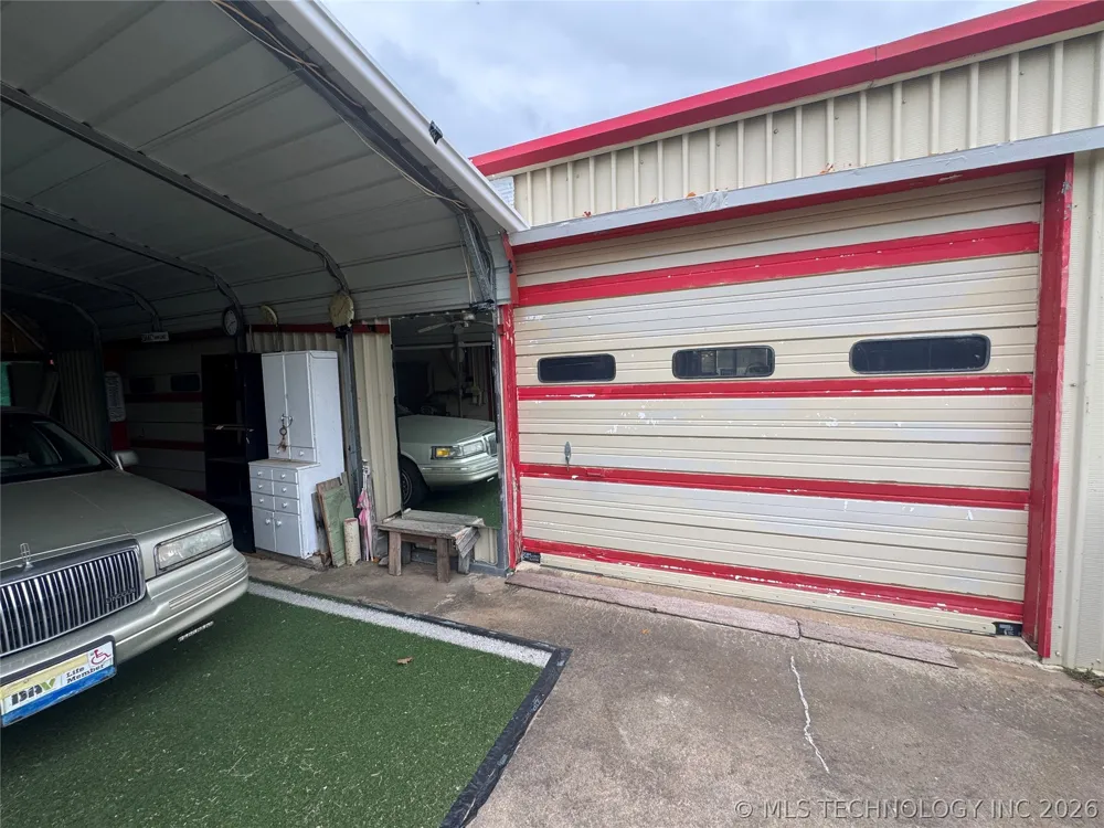 101 3rd Street Hartshorne, OK 74547