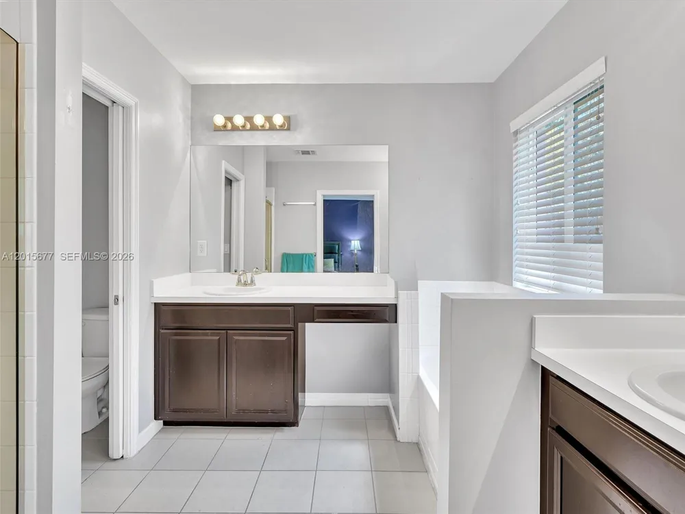 1410 NW 214th Ter Miami Gardens, FL 33169