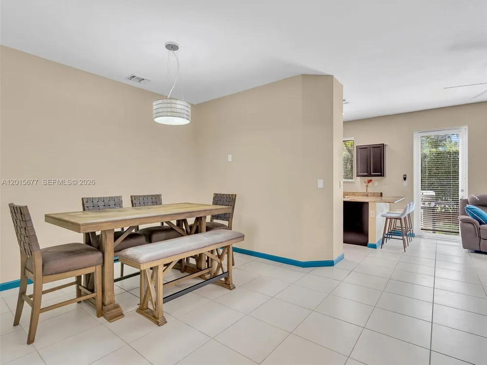 1410 NW 214th Ter Miami Gardens, FL 33169