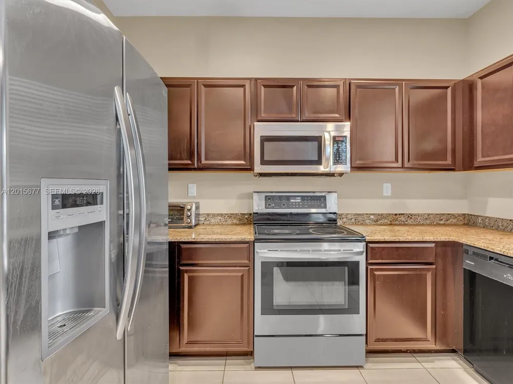 1410 NW 214th Ter Miami Gardens, FL 33169