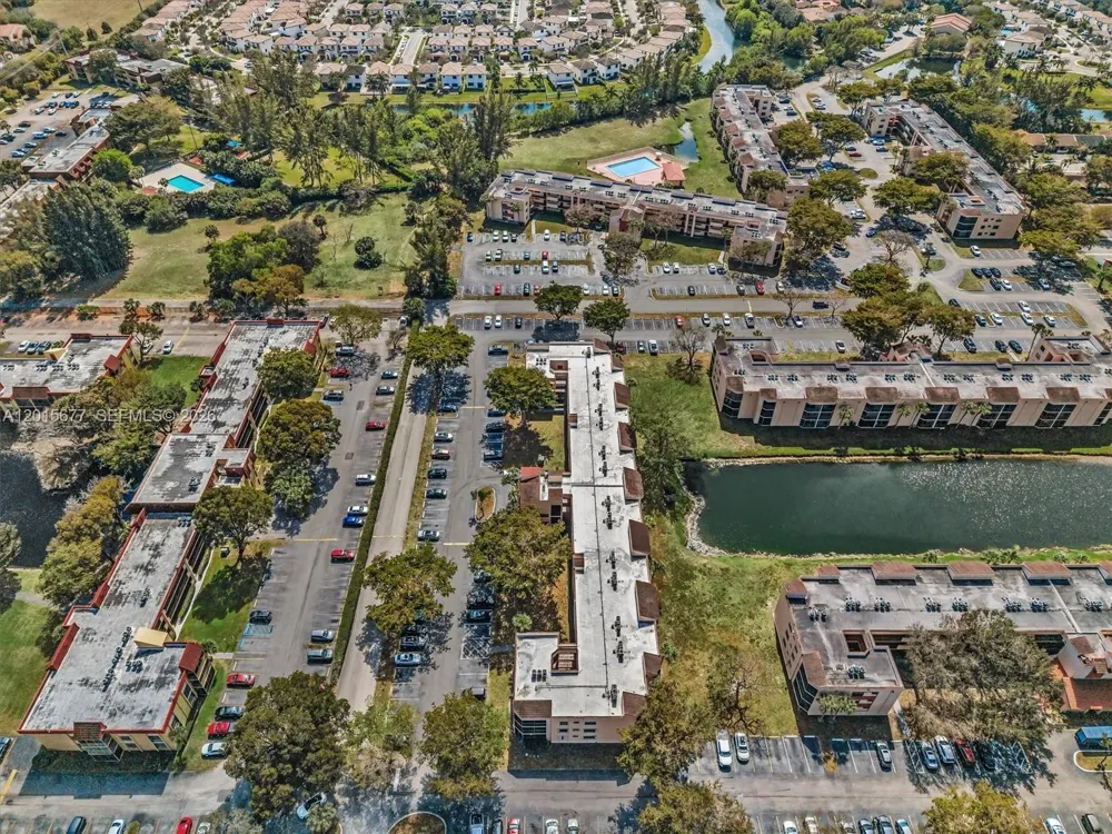 1410 NW 214th Ter Miami Gardens, FL 33169