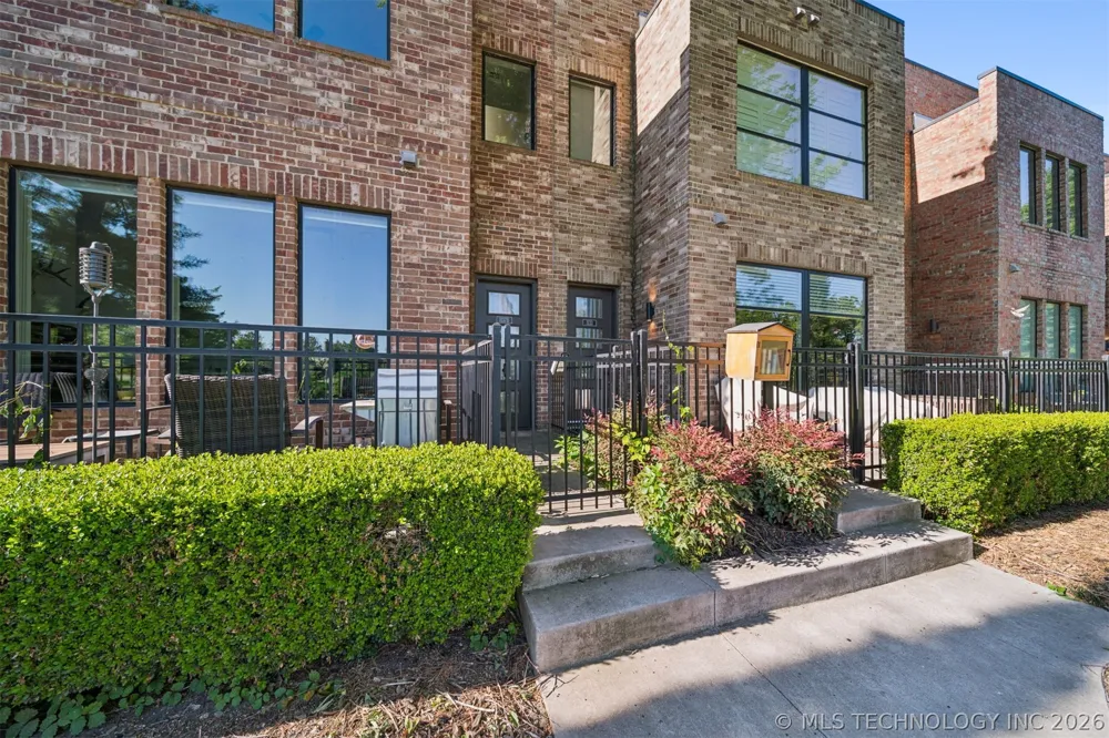1137 E 7th Street #B Tulsa, OK 74120