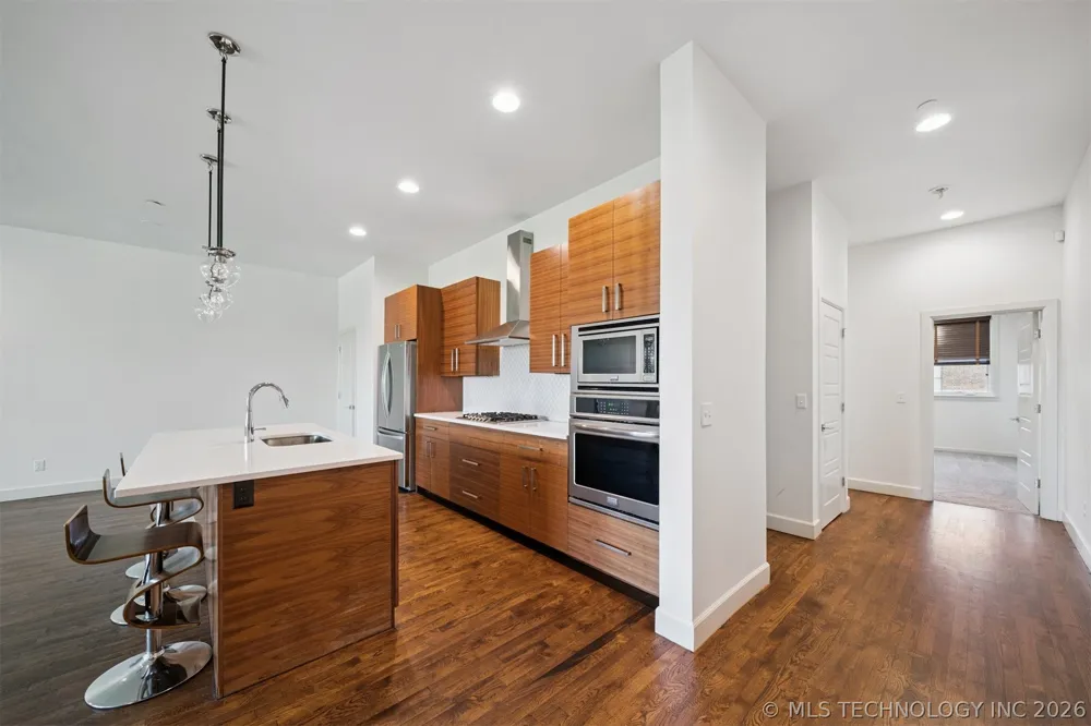 1137 E 7th Street #B Tulsa, OK 74120