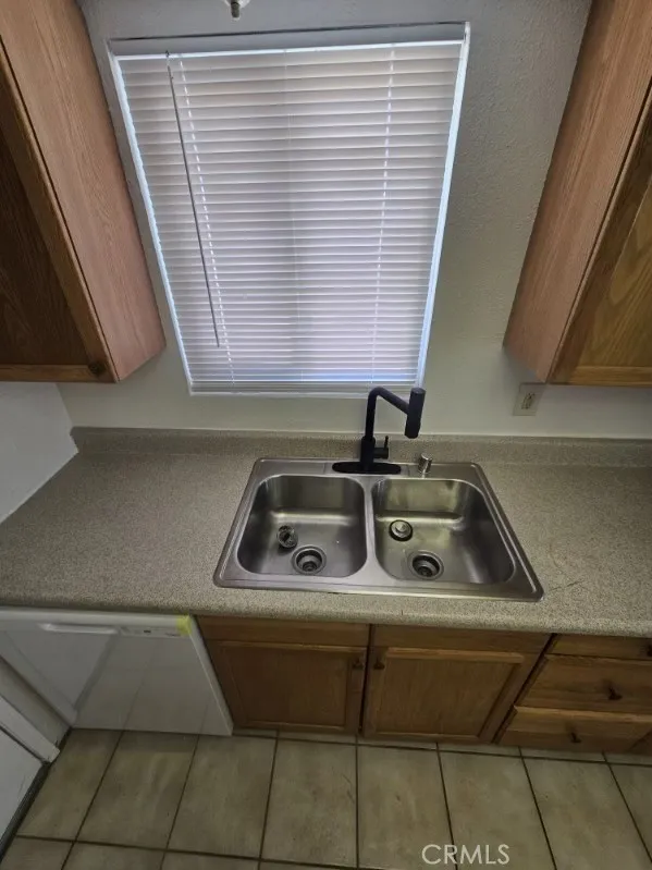 6445 Palm View 29 Palms, CA 92277