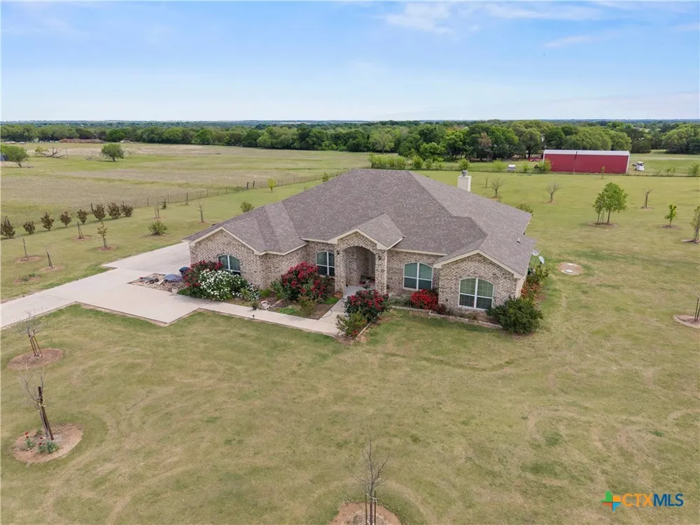 118 County Road 274 Gatesville, TX 76528