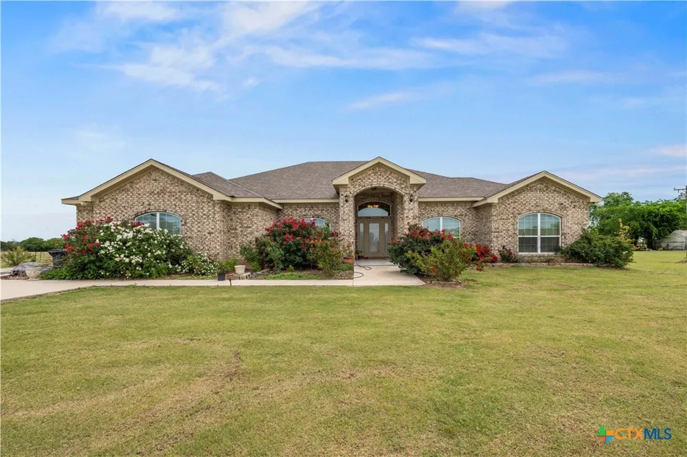 118 County Road 274 Gatesville, TX 76528