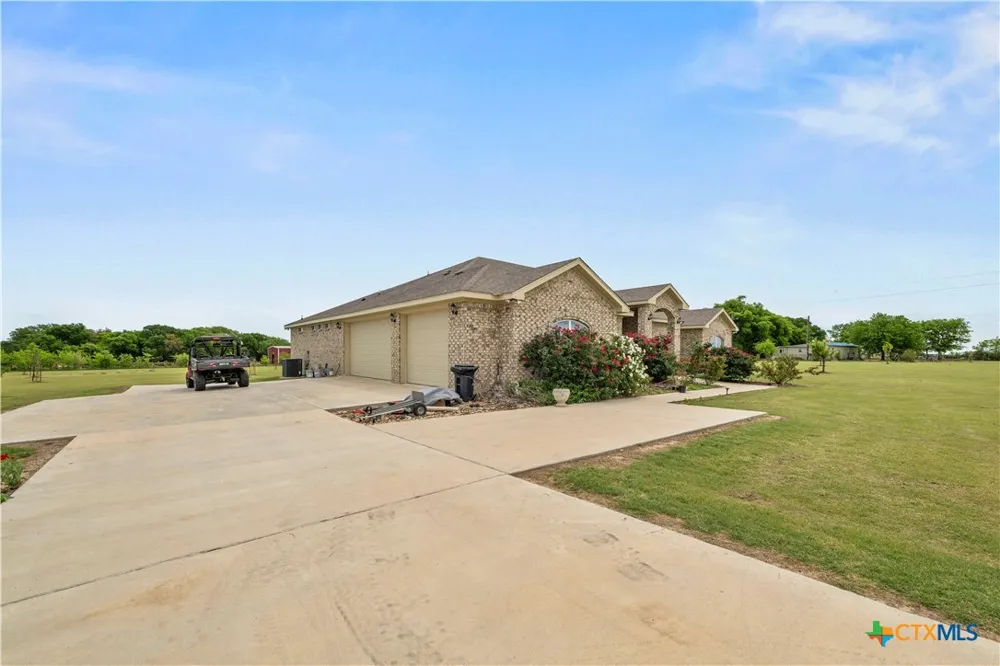118 County Road 274 Gatesville, TX 76528