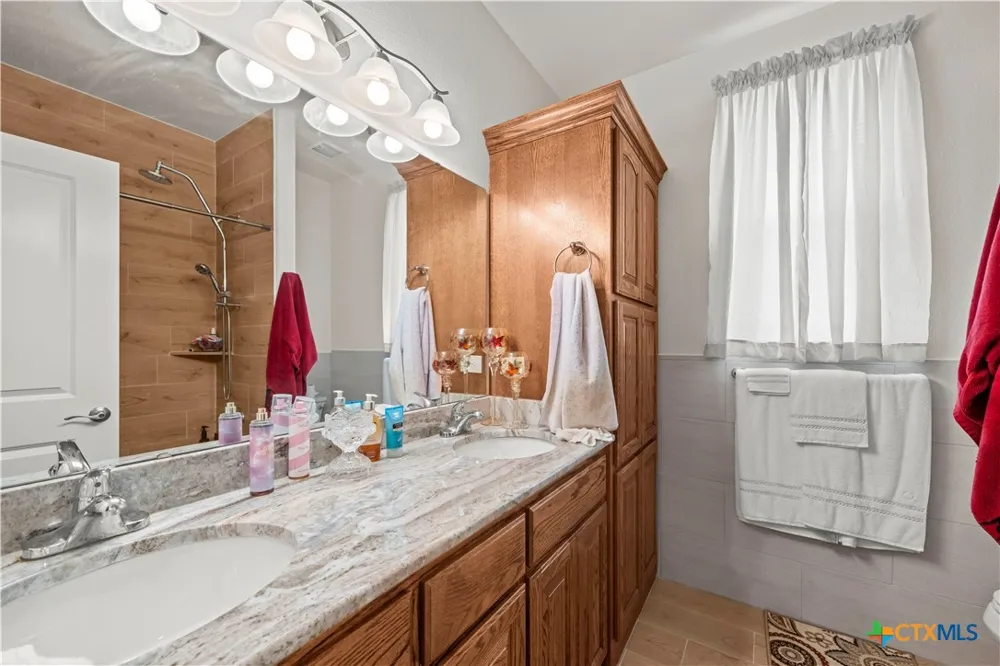 118 County Road 274 Gatesville, TX 76528