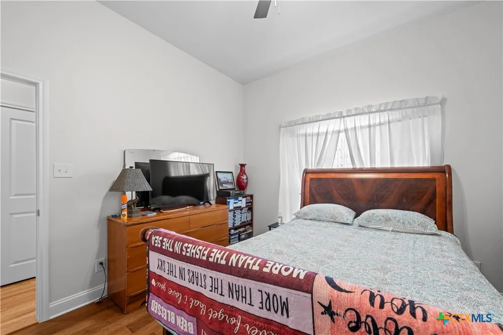 118 County Road 274 Gatesville, TX 76528